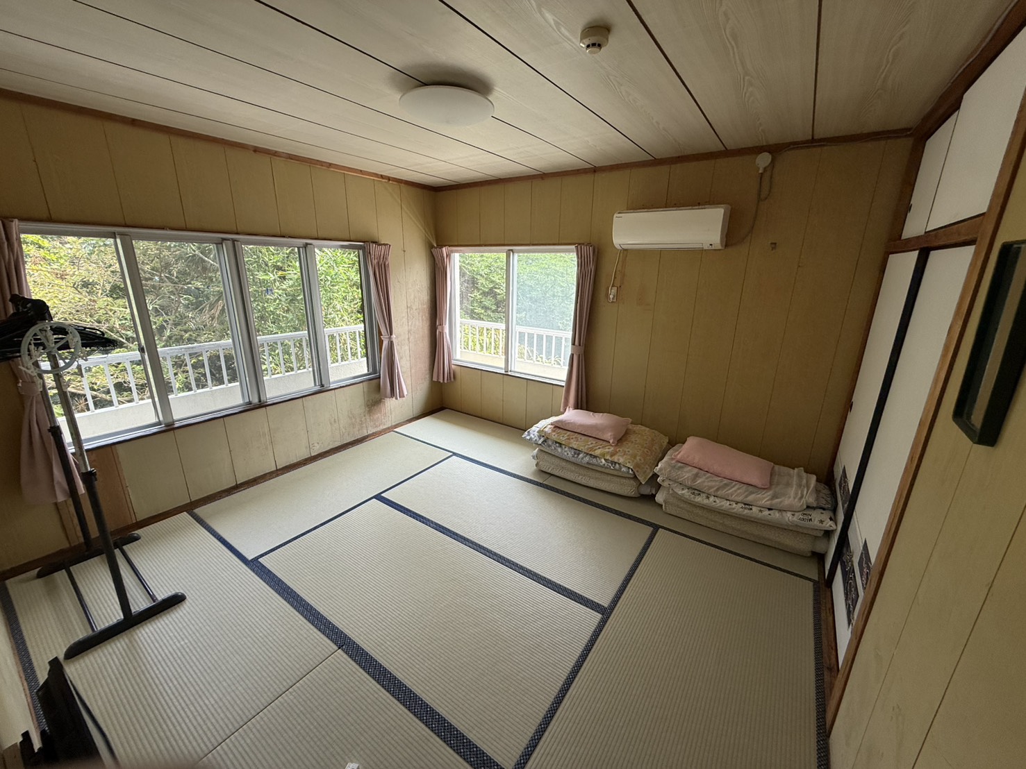 公園茶屋宿所の和室